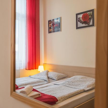 Euro-Room Rooms & Apartments Krasków Εξωτερικό φωτογραφία