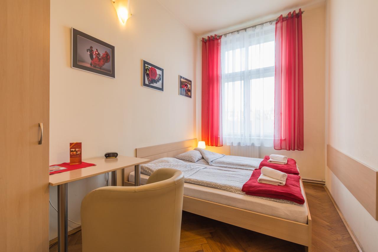 Euro-Room Rooms & Apartments Krasków Εξωτερικό φωτογραφία