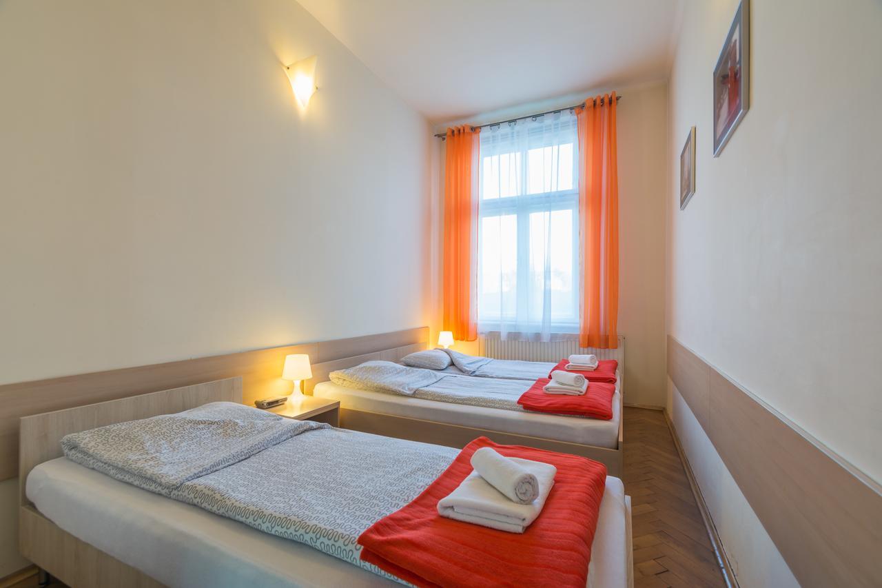 Euro-Room Rooms & Apartments Krasków Εξωτερικό φωτογραφία