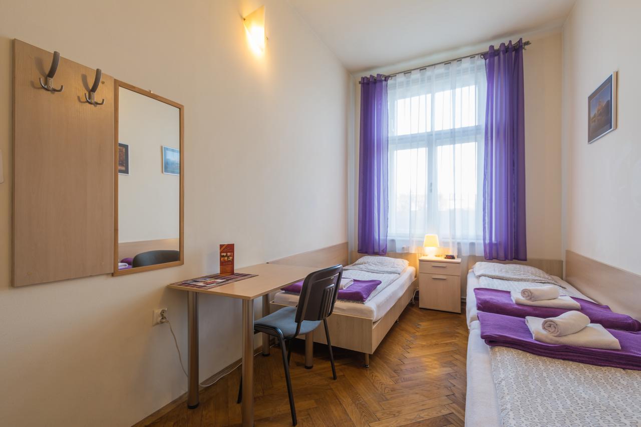 Euro-Room Rooms & Apartments Krasków Εξωτερικό φωτογραφία