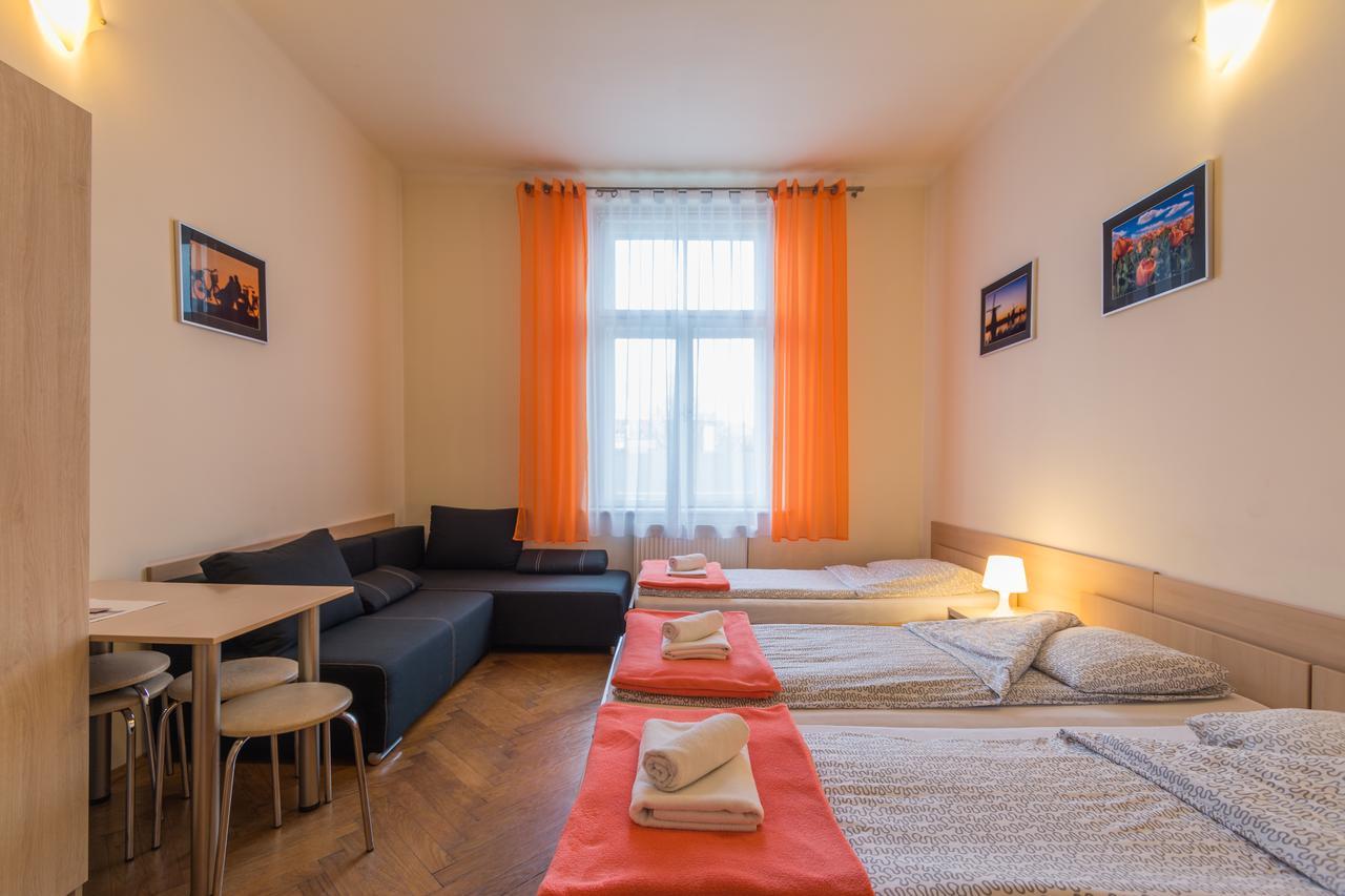 Euro-Room Rooms & Apartments Krasków Εξωτερικό φωτογραφία