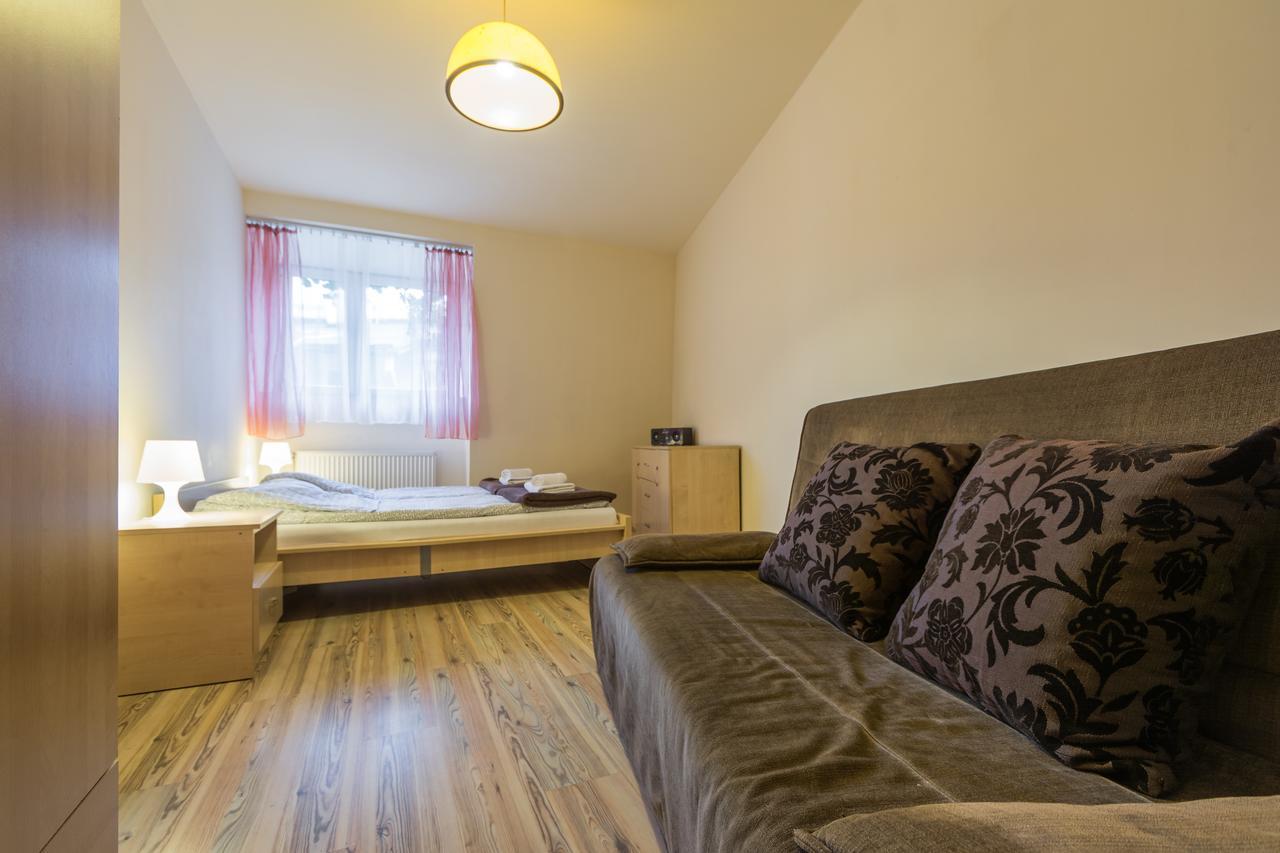 Euro-Room Rooms & Apartments Krasków Εξωτερικό φωτογραφία