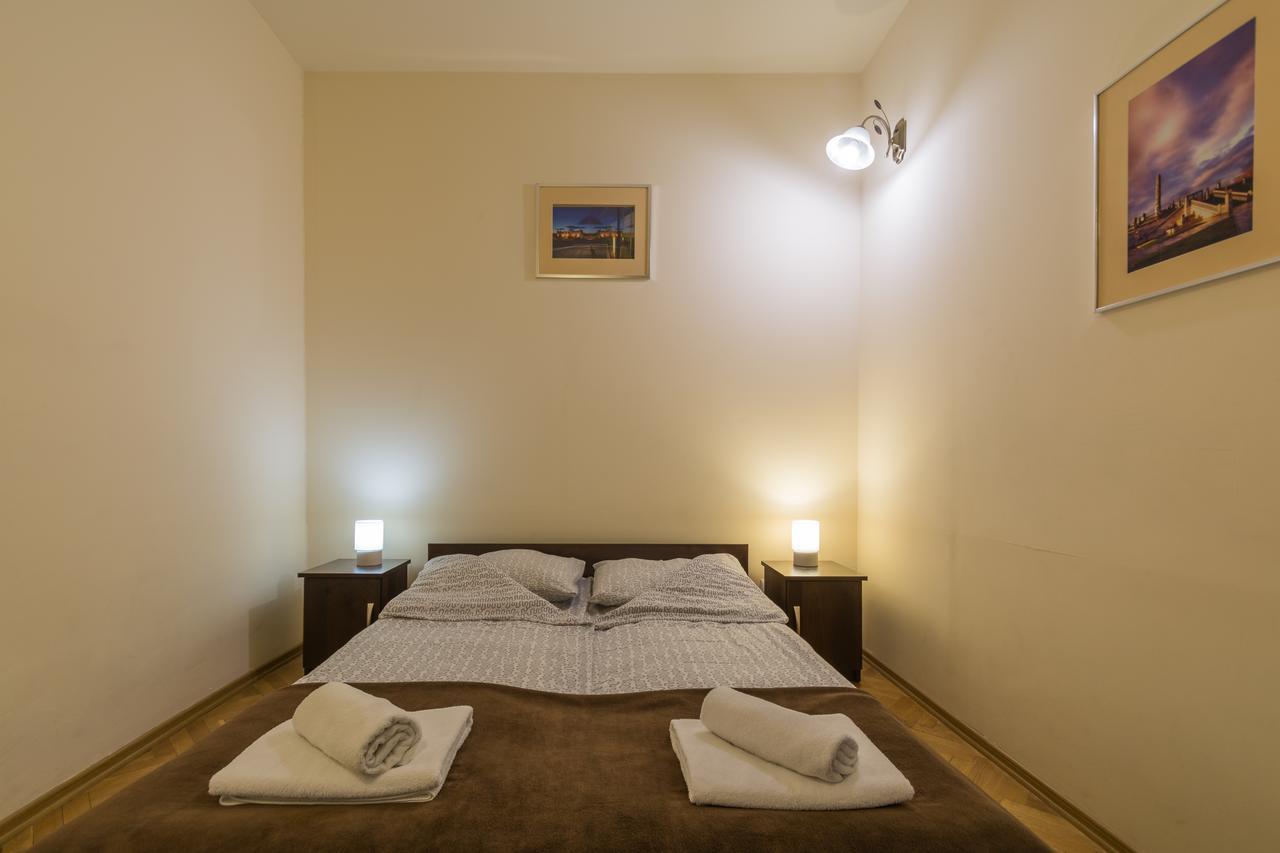 Euro-Room Rooms & Apartments Krasków Εξωτερικό φωτογραφία