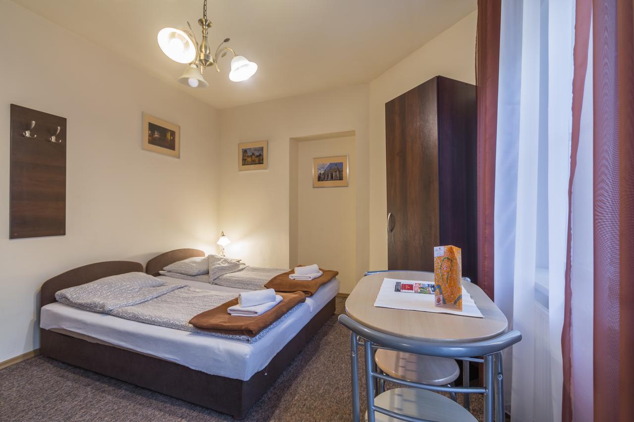 Euro-Room Rooms & Apartments Krasków Εξωτερικό φωτογραφία