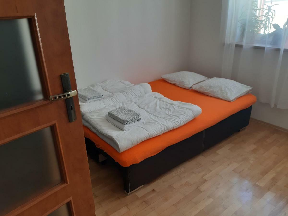 Euro-Room Rooms & Apartments Krasków Εξωτερικό φωτογραφία